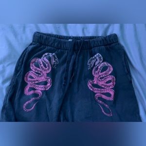 Garage, small, black pink and white